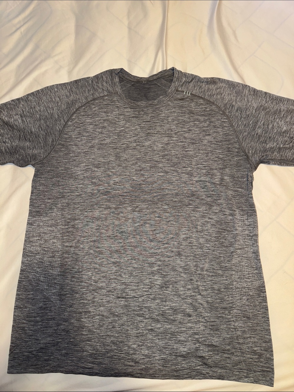 lululemon athletica Men's Heathered Gray Short Sleeve Tee